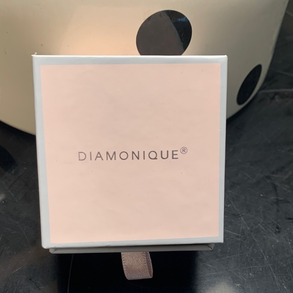 Diamonique Sterling 2+Carat Bridal Set - Size 4 - Picture 3 of 3